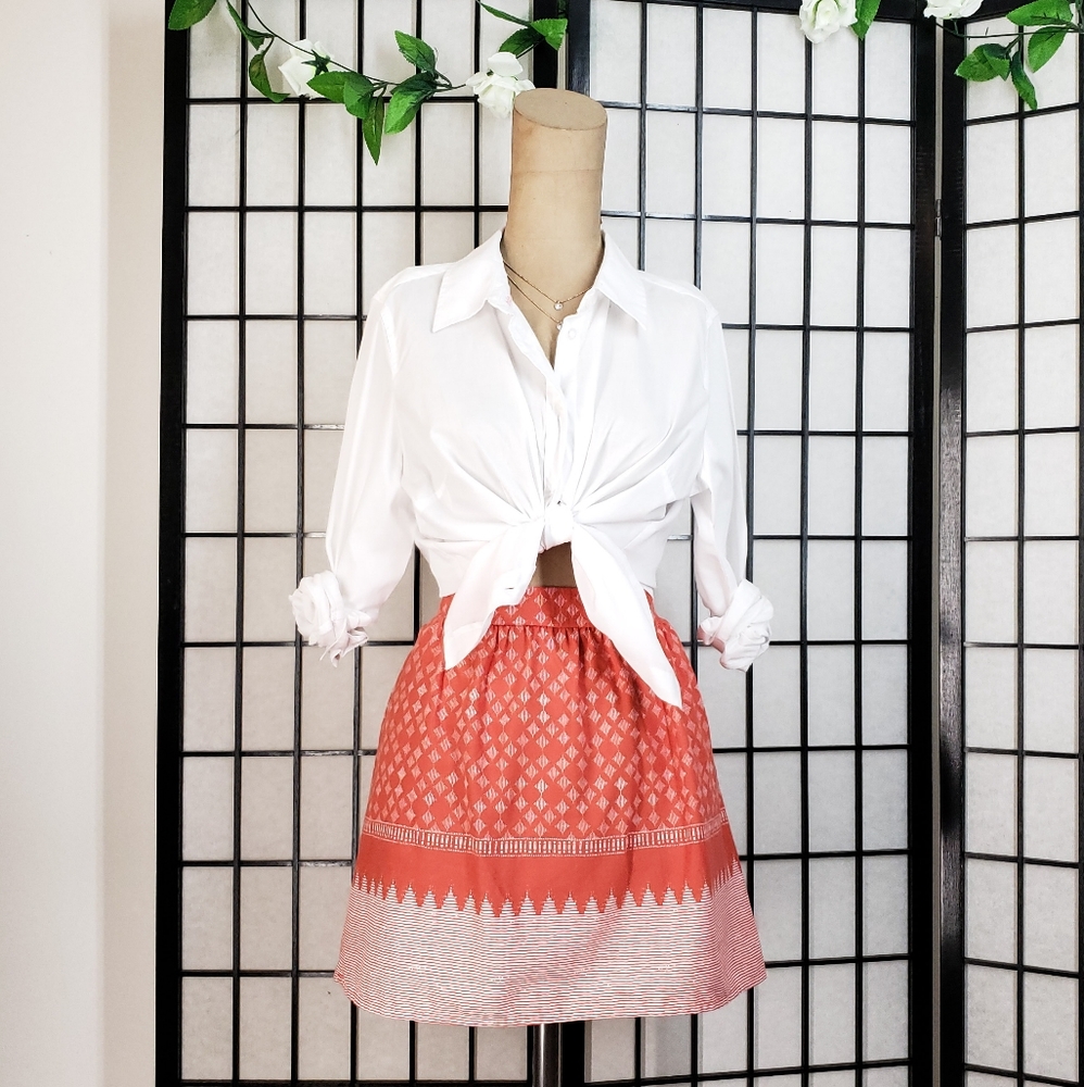 Basic White Button Up - Picture 2 of 6